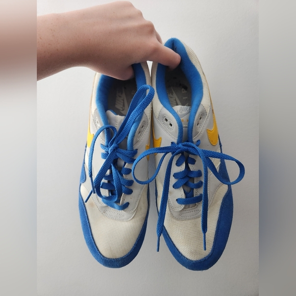 Nike Air Max 1 Signal Blue - Picture 2 of 6